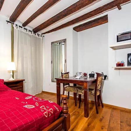 Classic-style Oscar Ii Apartment Rovinj